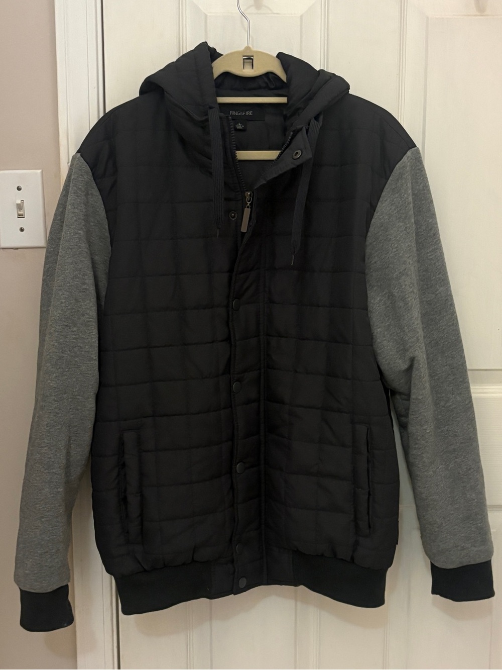 Ring of Fire Men’s Quilted Jacket with Hood